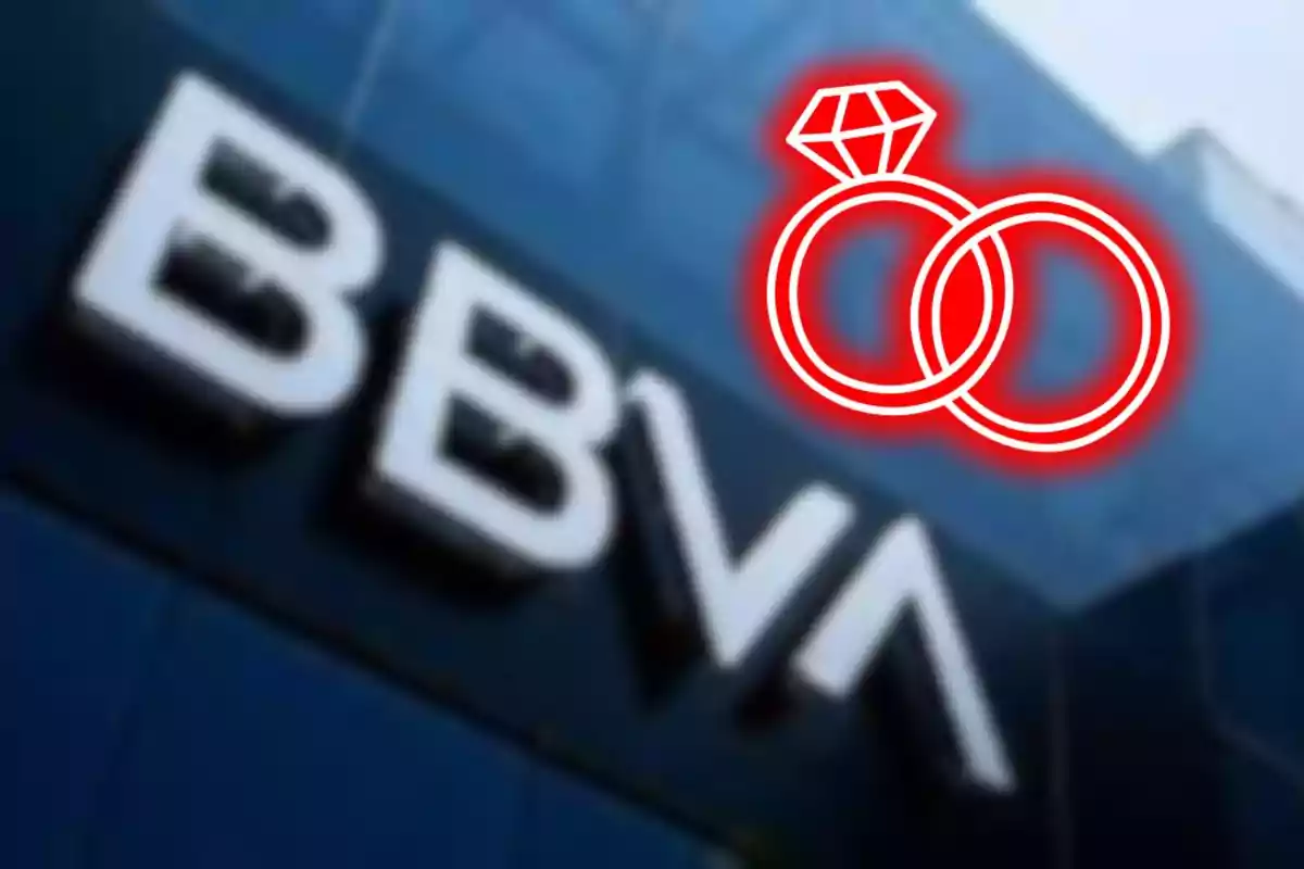 Edifici de BBVA amb dos anells de casament dibuixats a la part superior dreta