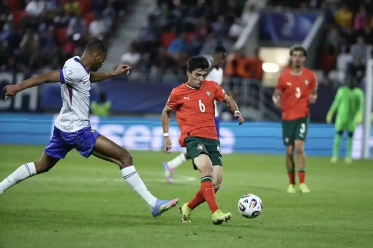Diogo Nascimiento en un partit de l’Europeu sub21 Diogo Nascimiento en un partit de l’Europeu sub21