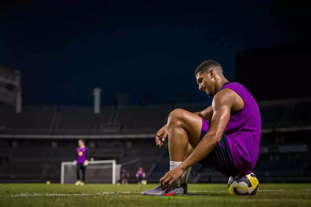 Ronald Araújo en un entrenament durant la gira asiàtica de pretemporada Ronald Araújo en un entrenament durant la gira asiàtica de pretemporada