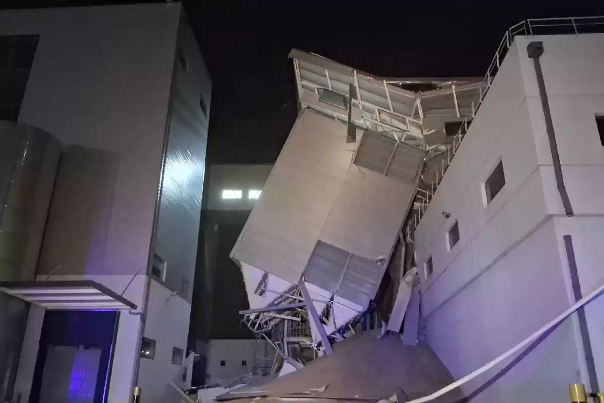 Derrumbe de una nave de Casa Tarradelles