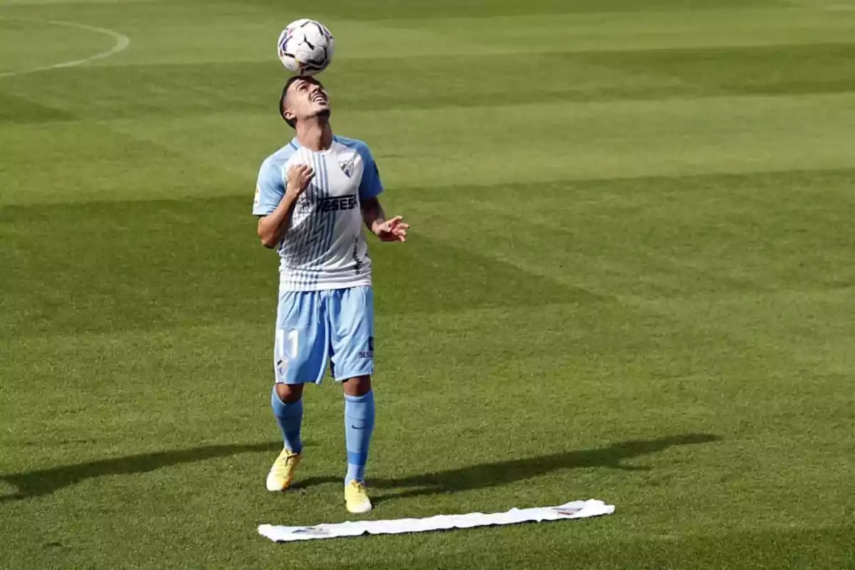 Joaquín Múñoz en su primer fichaje por el Málaga CF Joaquín Múñoz en su primer fichaje por el Málaga CF