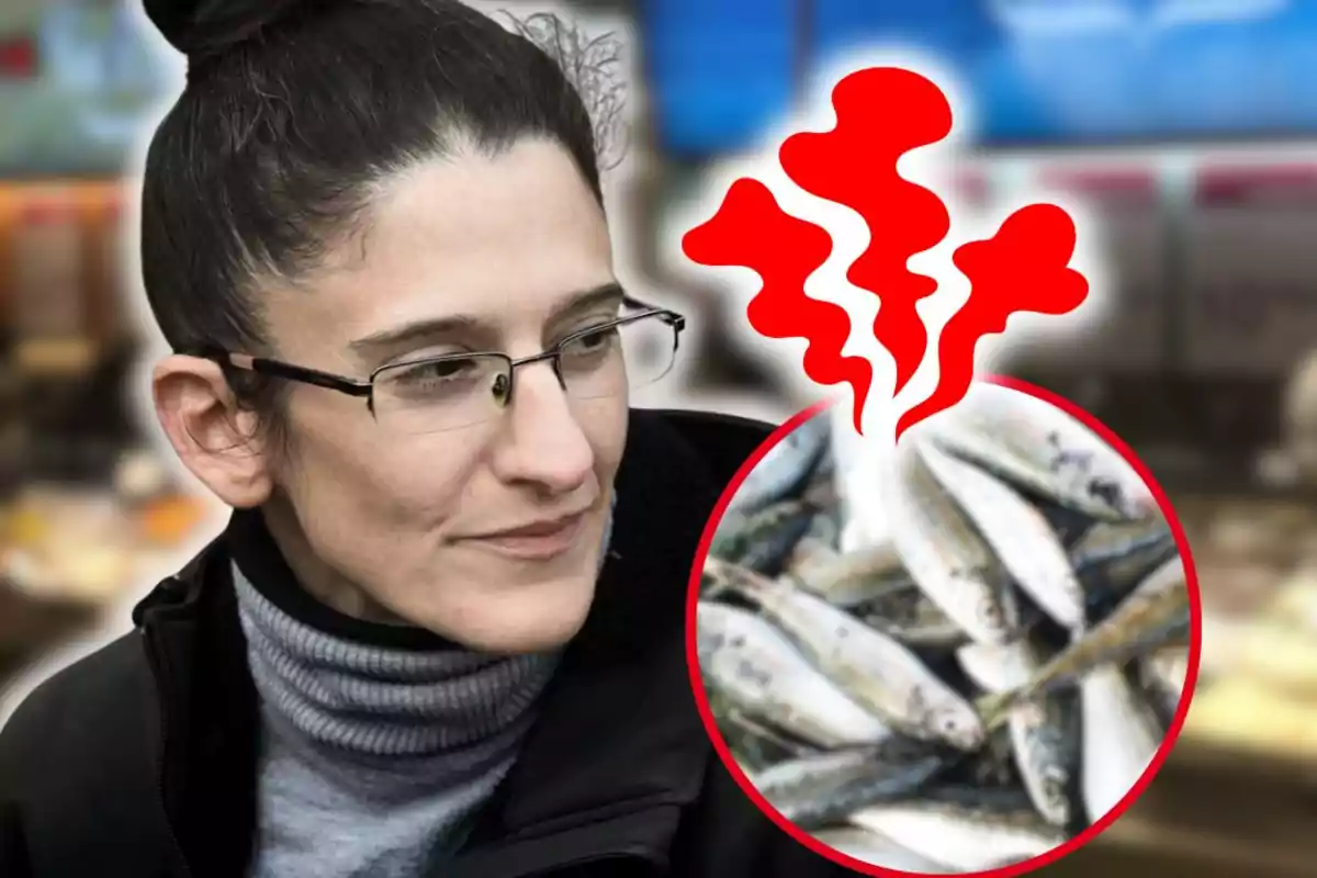 Dona amb ulleres mirant cap a un costat amb una imatge de peixos i línies vermelles que representen mala olor