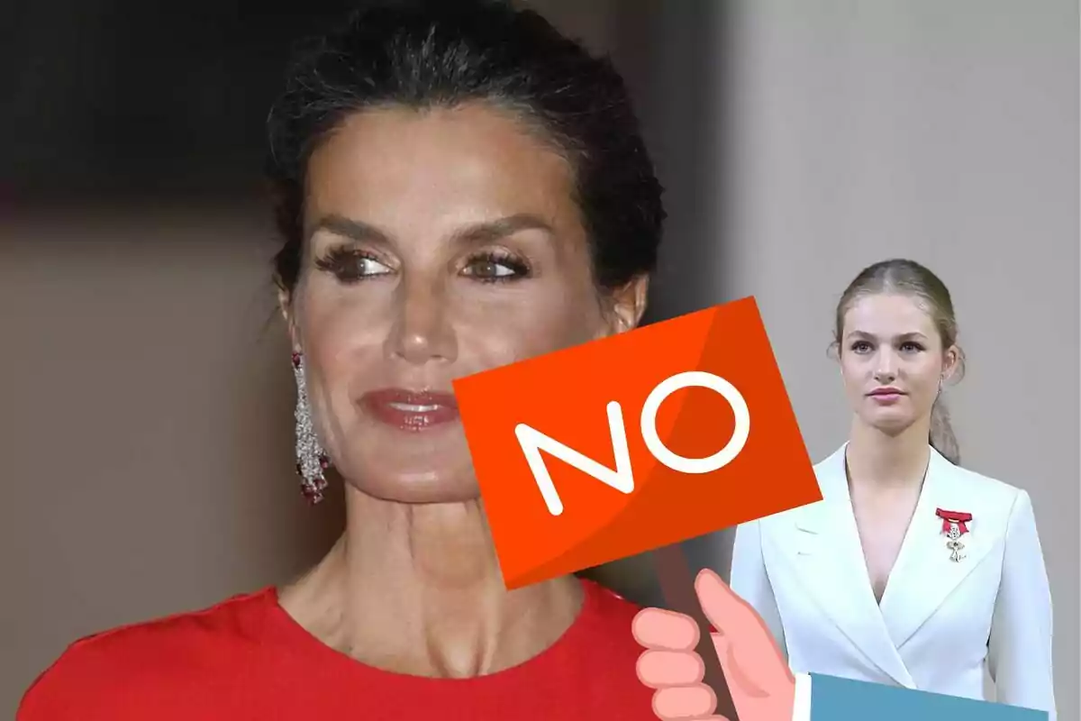 Mujer de cabello oscuro con vestido rojo y aretes largos, un letrero rojo con la palabra NO en primer plano y otra mujer rubia al fondo vestida de blanco.