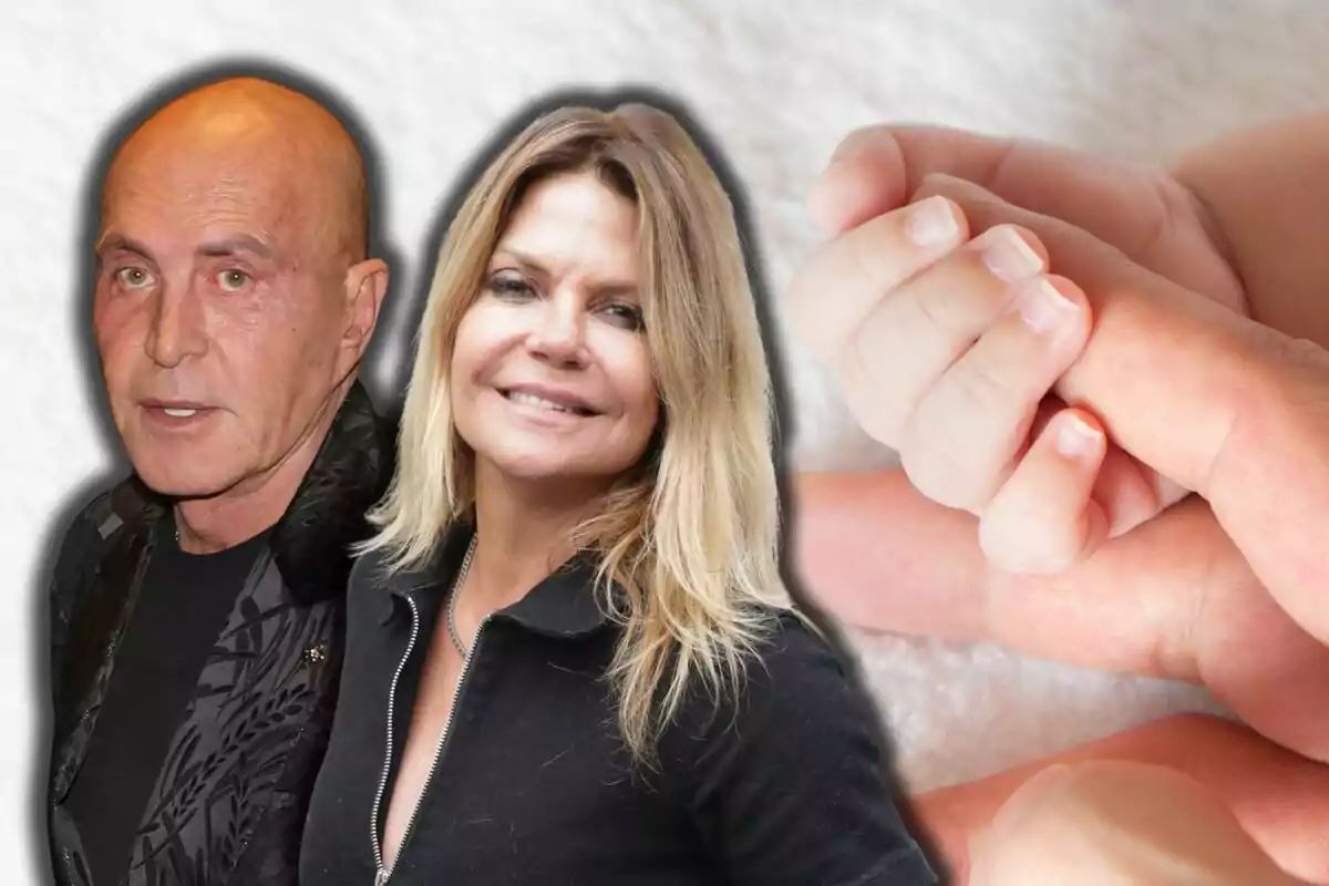 Kiko Matamoros i Makoke somrients apareixen en primer pla amb el fons d’una mà d’adult sostenint la mà d’un nadó.