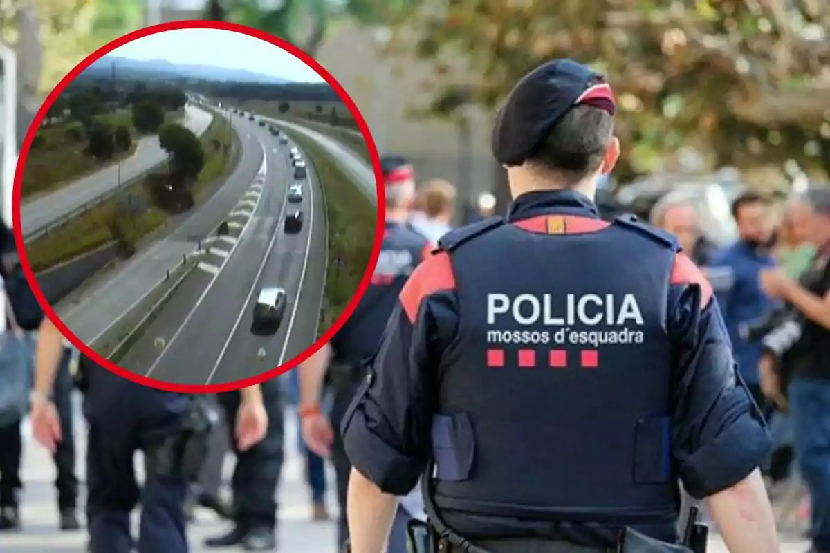 Un agent dels Mossos d'Esquadra d'esquena amb un grup de policies al fons i un requadre que mostra una carretera amb diversos cotxes circulant.