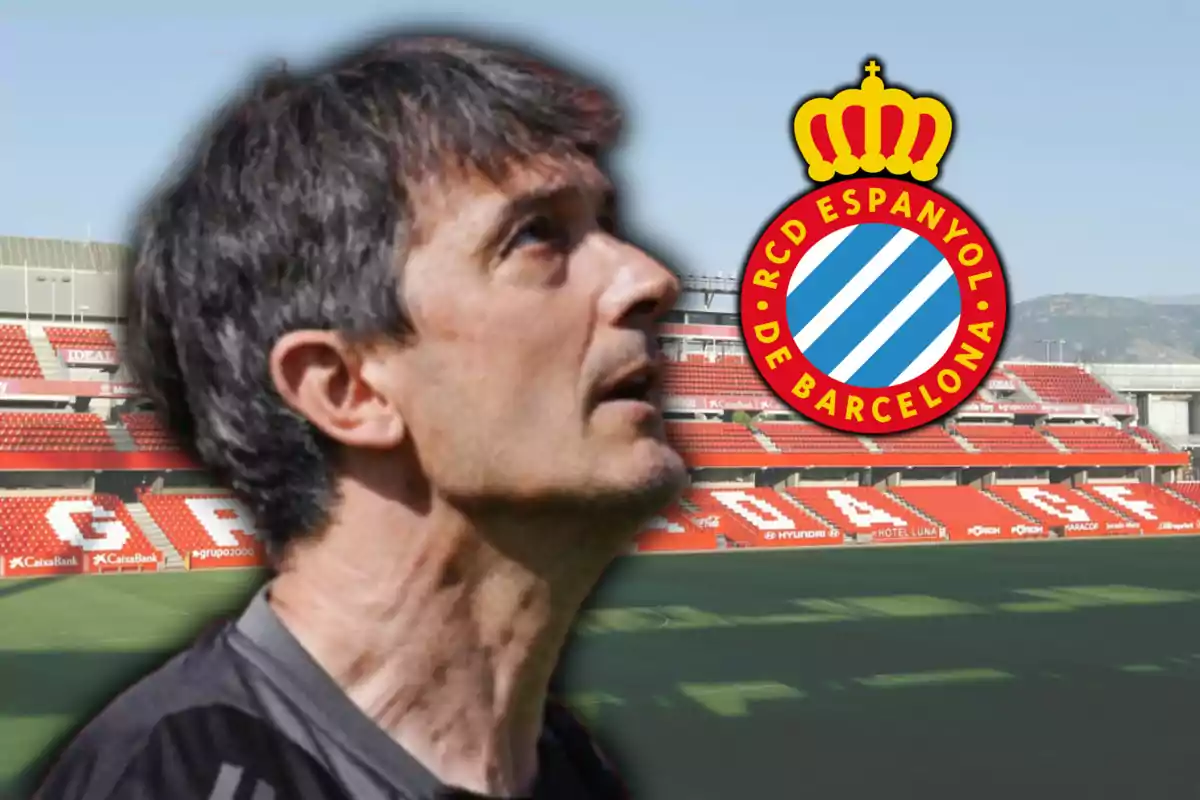 Pacheta, entrenador del Granada i l’escut de l’Espanyol