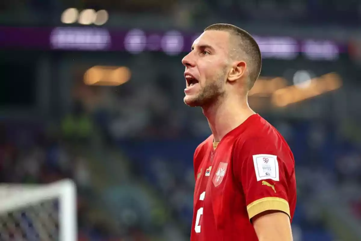 Strahinja Pavlovic amb la selecció sèrbia