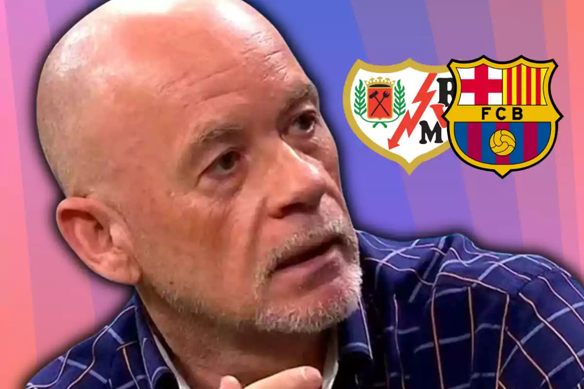 Alfredo Duro i els escuts del Rayo Vallecano i del FC Barcelona