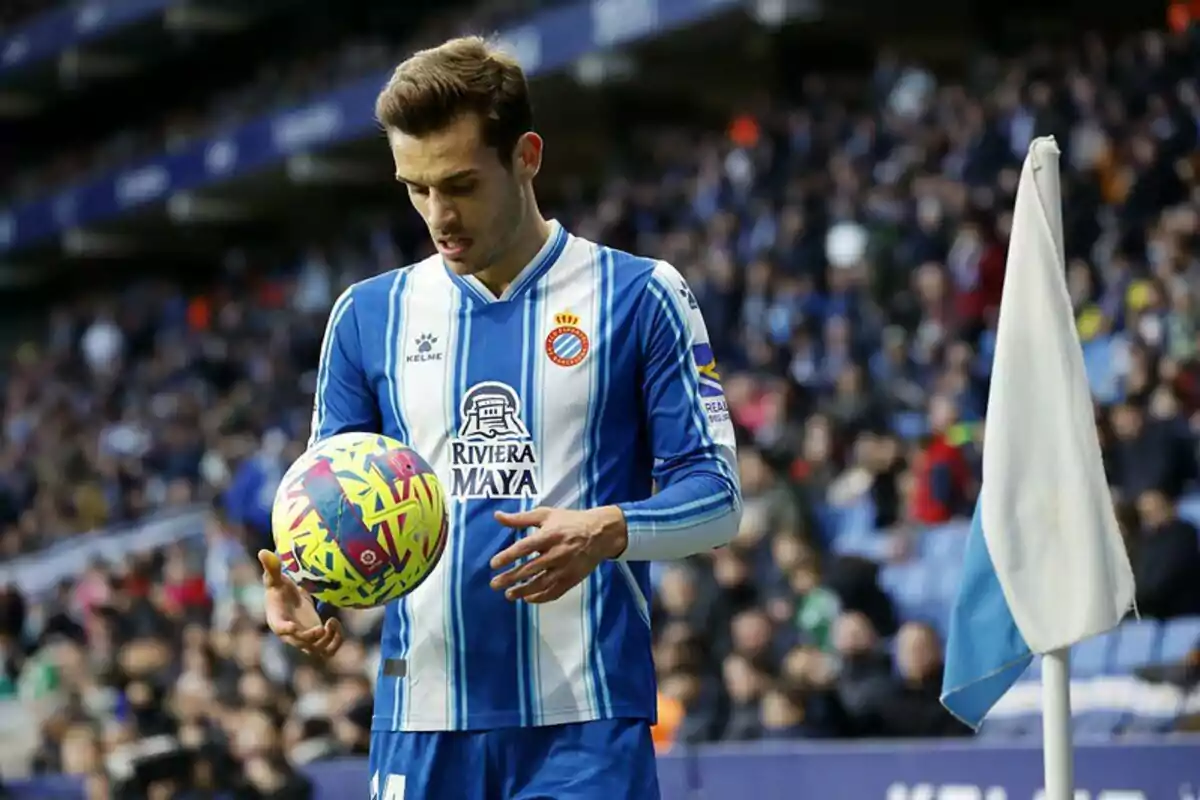 Brian Oliván con el Espanyol Brian Oliván con el Espanyol