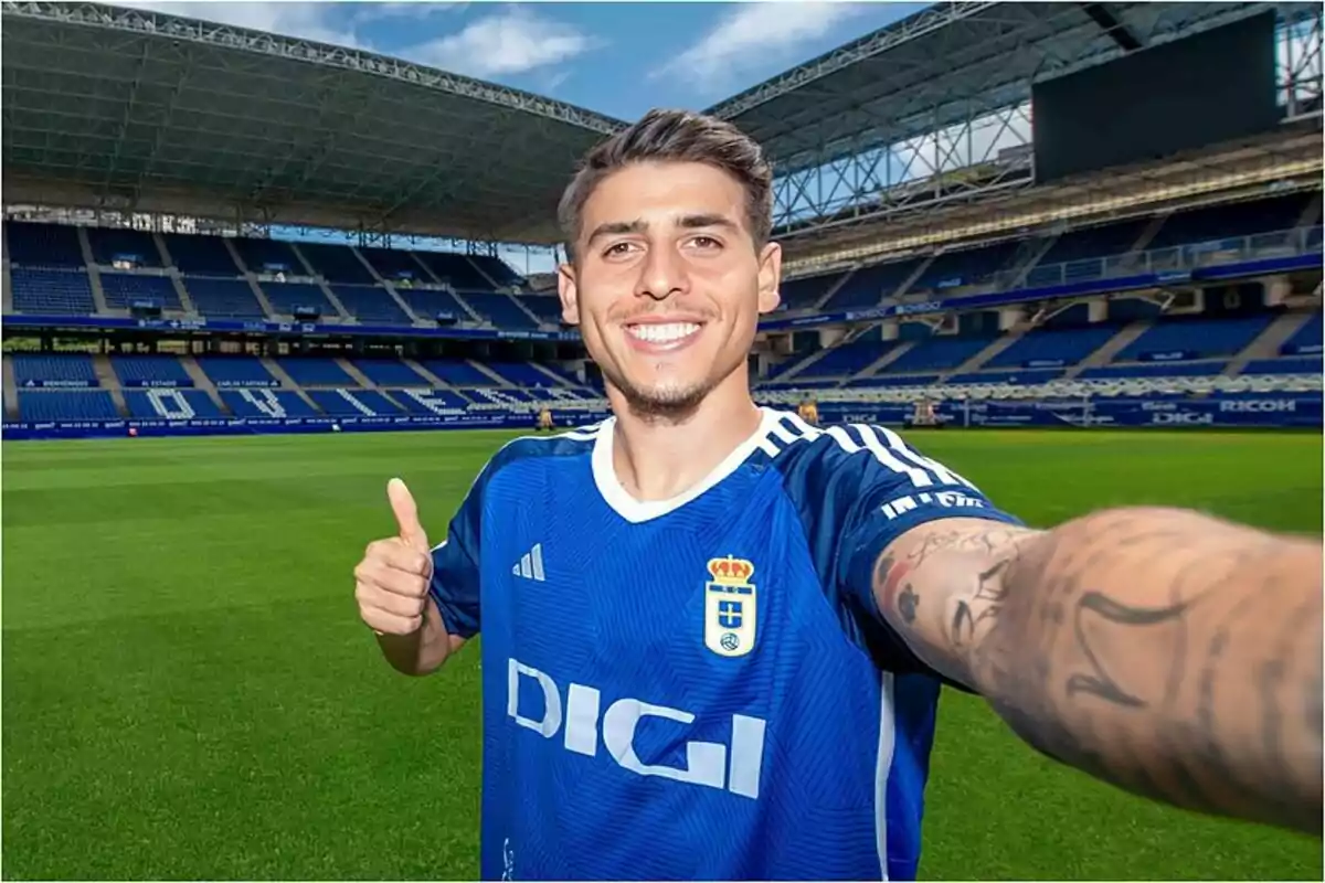 Santiago Colombatto amb el Real Oviedo Santiago Colombatto amb el Real Oviedo
