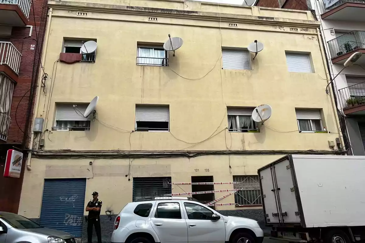 Edificio donde se ha producido el derrumbe Edificio donde se ha producido el derrumbe