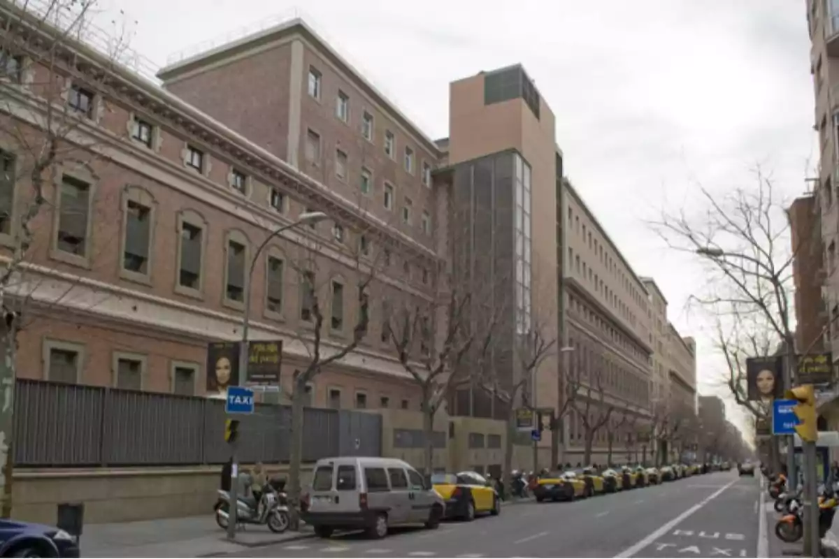 Hospital Clínic de Barcelona Hospital Clínic de Barcelona