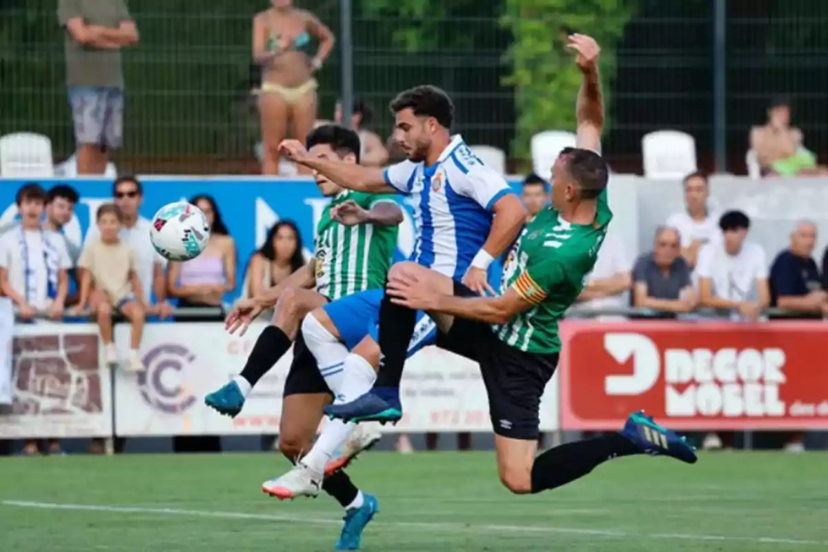 Marcos Fernández en el partit contra el Peralada Marcos Fernández en el partit contra el Peralada