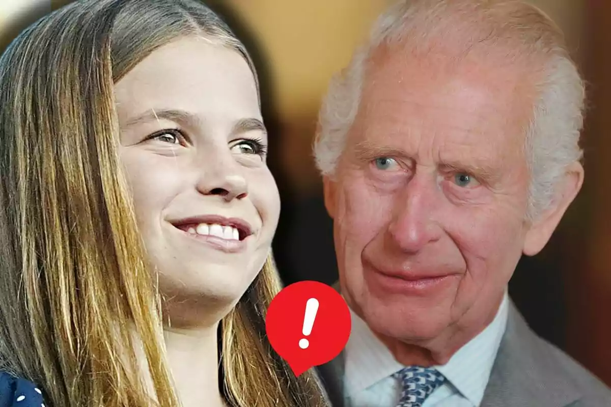 La princesa Charlotte sonriente junto a Carlos III y un ícono de exclamación rojo en el centro