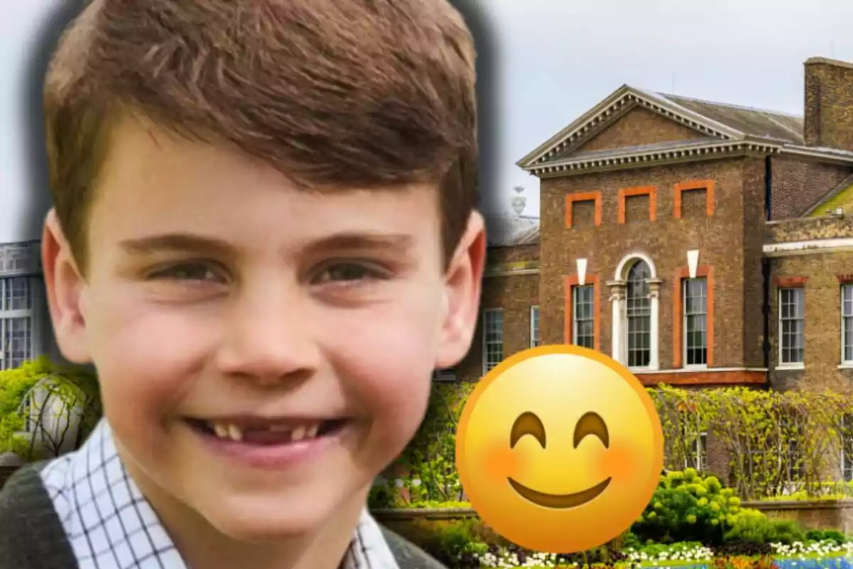 El príncep Louis somrient en primer pla amb un edifici antic de maó al fons i un emoji de carona feliç superposat.
