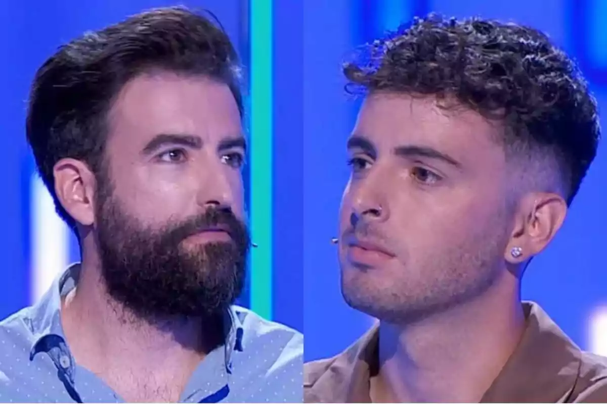 Rafa Castaño i un altre home mirant-se fixament en un entorn il·luminat amb llums blaves a Agafa’t a la butaca Rafa Castaño i un altre home mirant-se fixament en un entorn il·luminat amb llums blaves a Agafa’t a la butaca