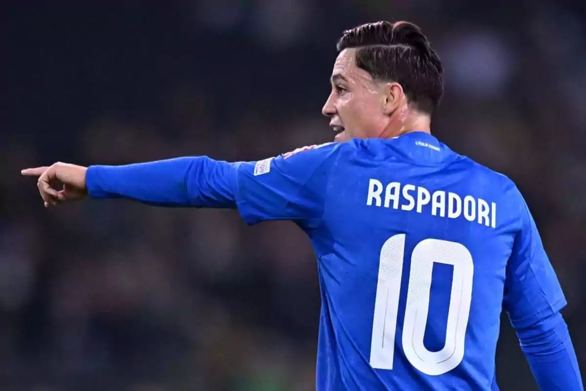 Raspadori en un partido con la selección italiana Raspadori en un partido con la selección italiana