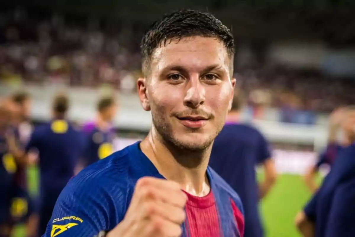 Roony Bardghji in a match with Barça Roony Bardghji in a match with Barça
