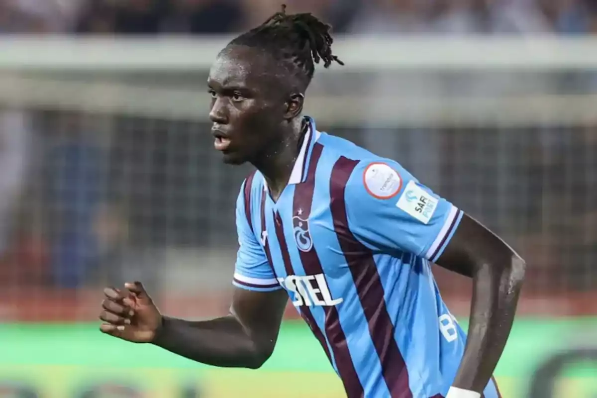 Batista Mendy en un partit amb el Trabzonspor Batista Mendy en un partit amb el Trabzonspor