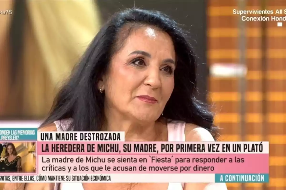 Inmaculada Gamaza, amb cabell llarg i fosc, asseguda al plató de 'Fiesta' Inmaculada Gamaza, amb cabell llarg i fosc, asseguda al plató de 'Fiesta'