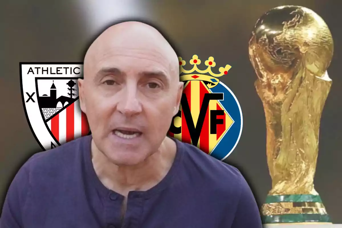 Maldini amb els escuts de l'Athletic Club i el Villarreal CF al fons juntament amb la Copa del Món de futbol