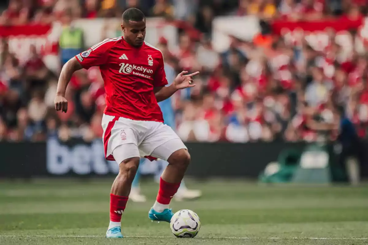 Murillo in a match with Forest Murillo in a match with Forest