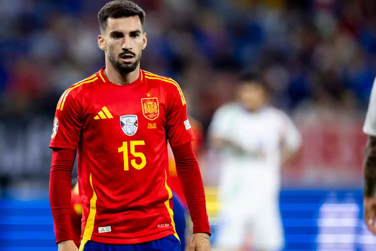 Álex Baena en un partit amb la selecció espanyola