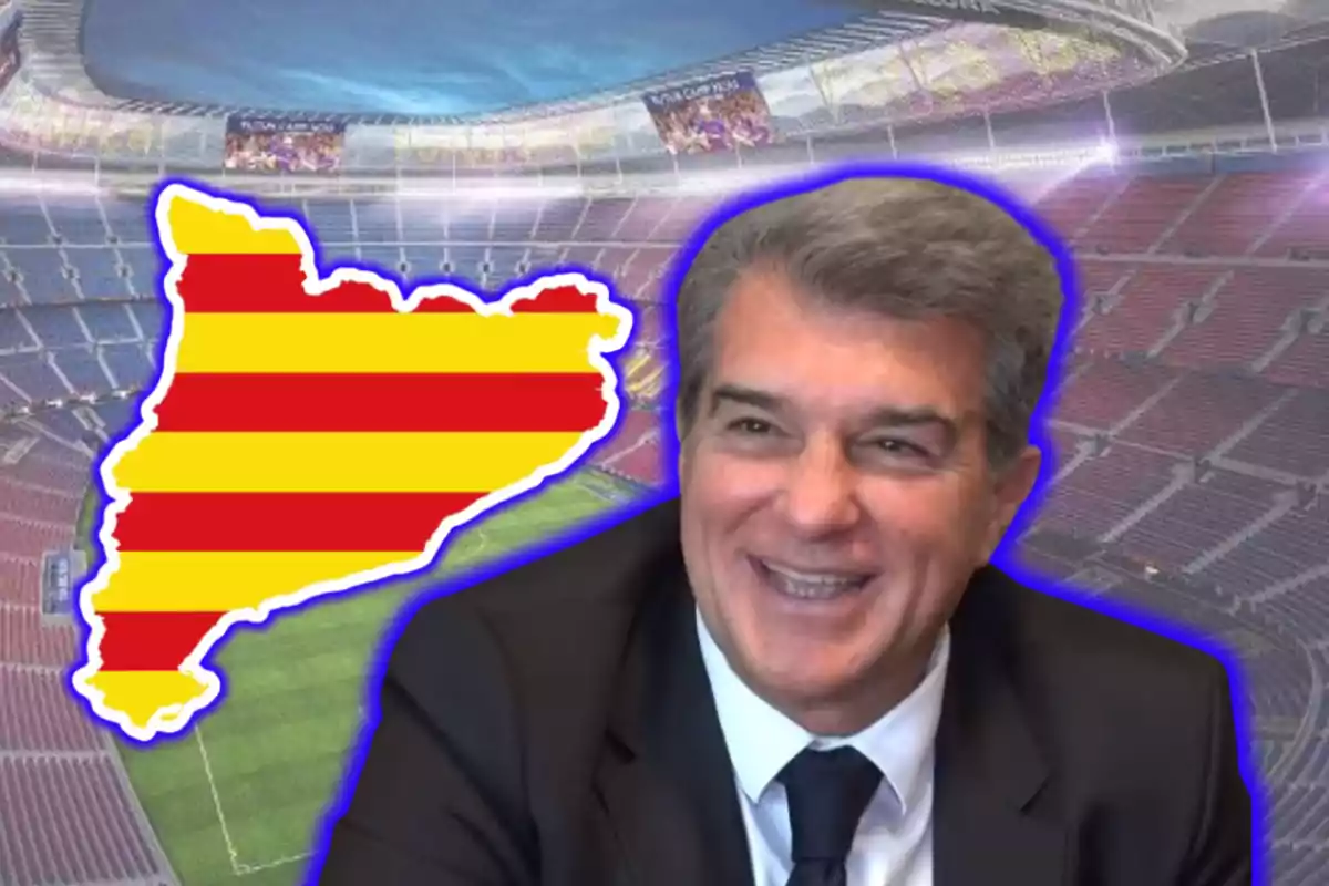 Un home somrient amb vestit i corbata apareix davant d'un estadi de futbol, al costat d'un mapa amb els colors de la bandera catalana.