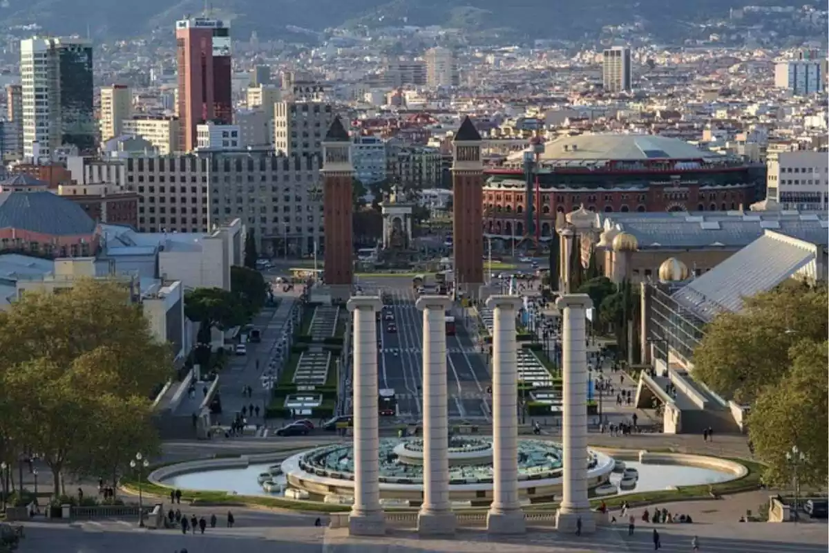 Imatge de la ciutat de Barcelona amb algunes de les zones més emblemàtiques