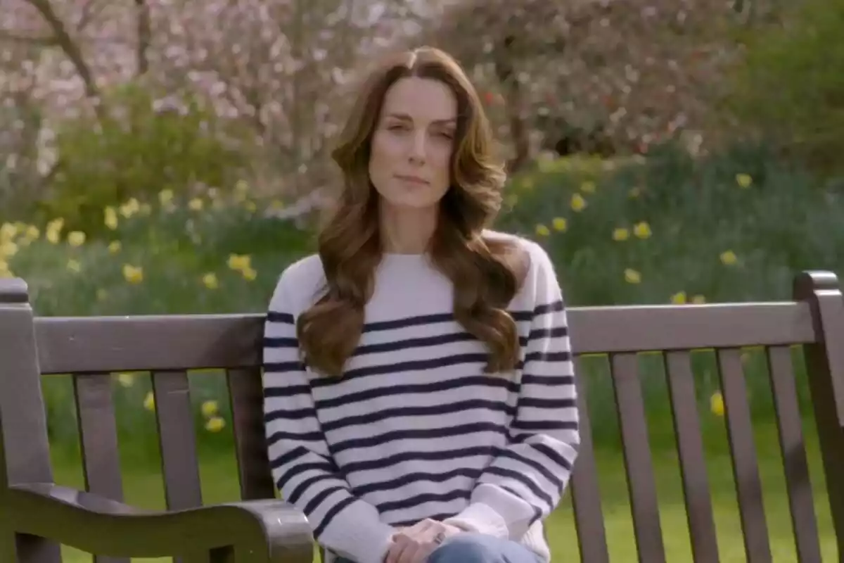 Captura de Kate Middleton durant el comunicat on explica que pateix càncer Captura de Kate Middleton durant el comunicat on explica que pateix càncer
