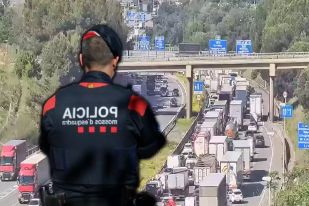 Caravana en la Ronda Litoral y un agente de los Mossos d'Esquadra