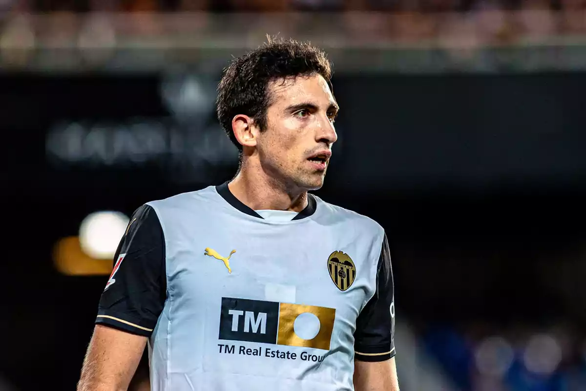 César Tàrrega en un partit amb el València César Tàrrega en un partit amb el València