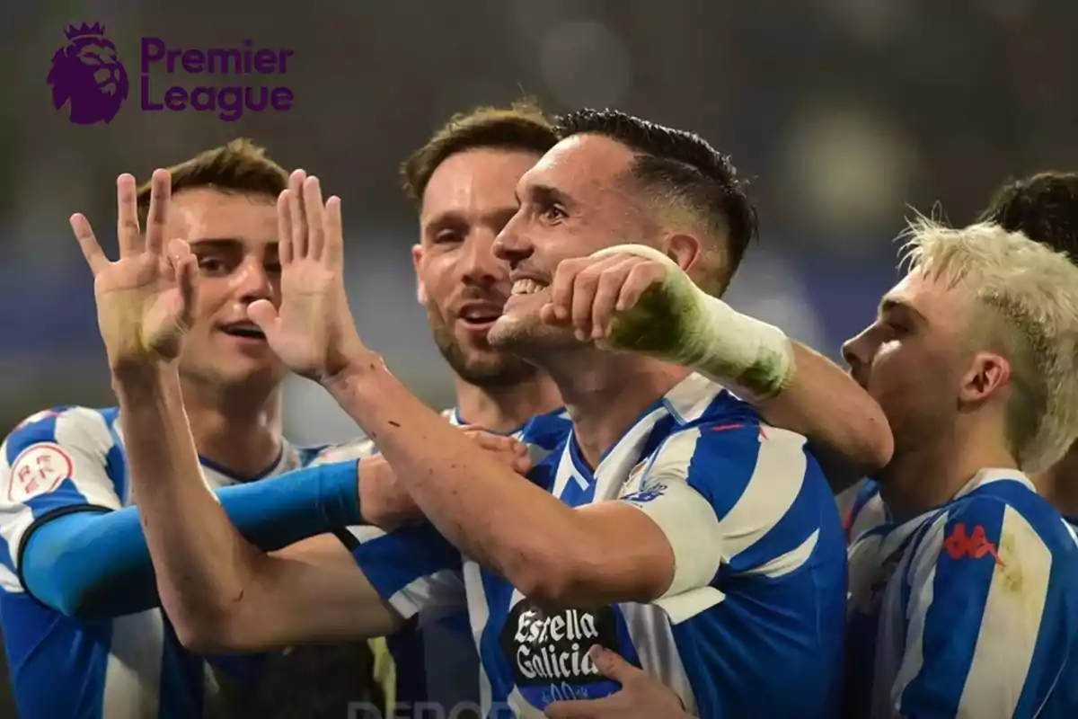 Jugadors del Dépor celebrant un gol