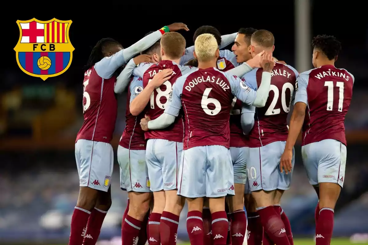 Jugadors de l'Aston Villa celebrant un gol