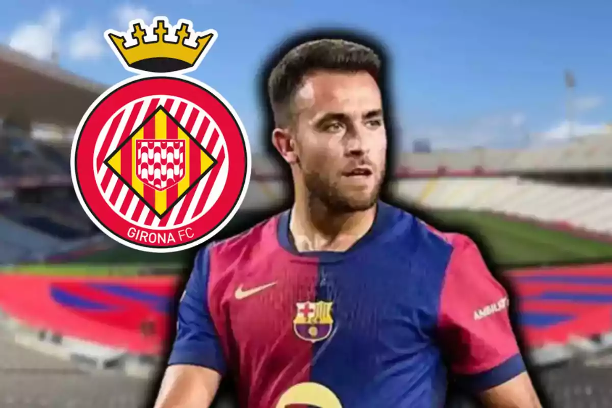 Futbolista amb l’uniforme del Barcelona davant de l’escut del Girona FC en un estadi de futbol.