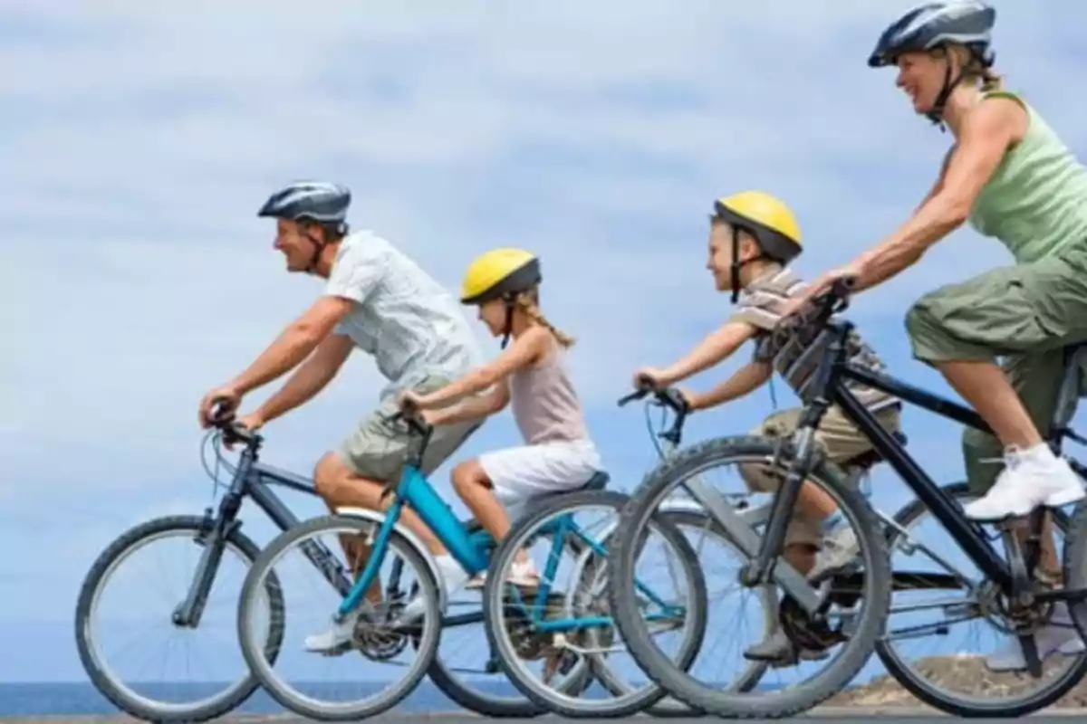 Una família en bici Una família en bici
