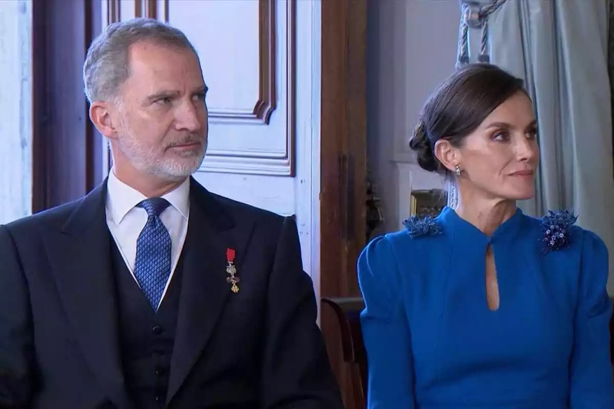 Imatge del rei Felip i la reina Letizia durant el discurs de Leonor Imatge del rei Felip i la reina Letizia durant el discurs de Leonor