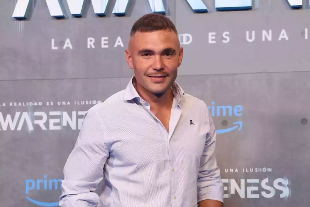Foto de Cristian, el hermano de Sofía Suescun, posando en el photocall de la película 'Awareness', en Madrid Foto de Cristian, el hermano de Sofía Suescun, posando en el photocall de la película 'Awareness', en Madrid