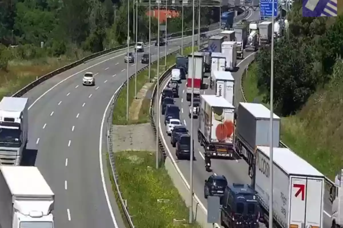 Situació a l'AP-7 fa uns minuts Situació a l'AP-7 fa uns minuts
