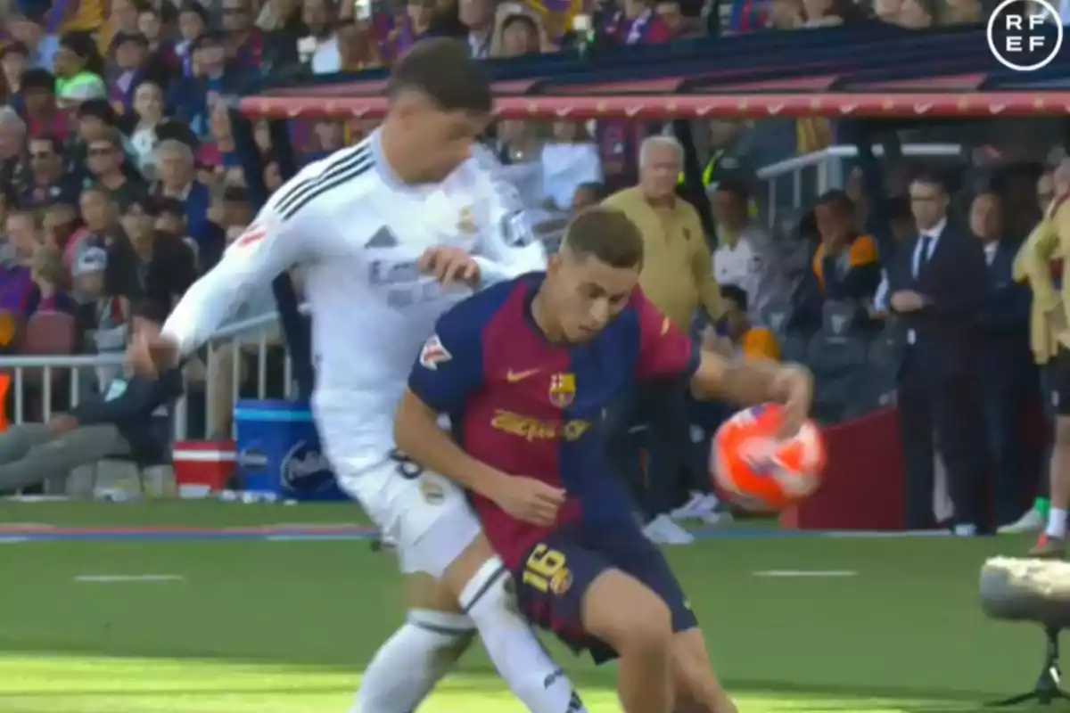 Mà de Fermín López abans del seu gol