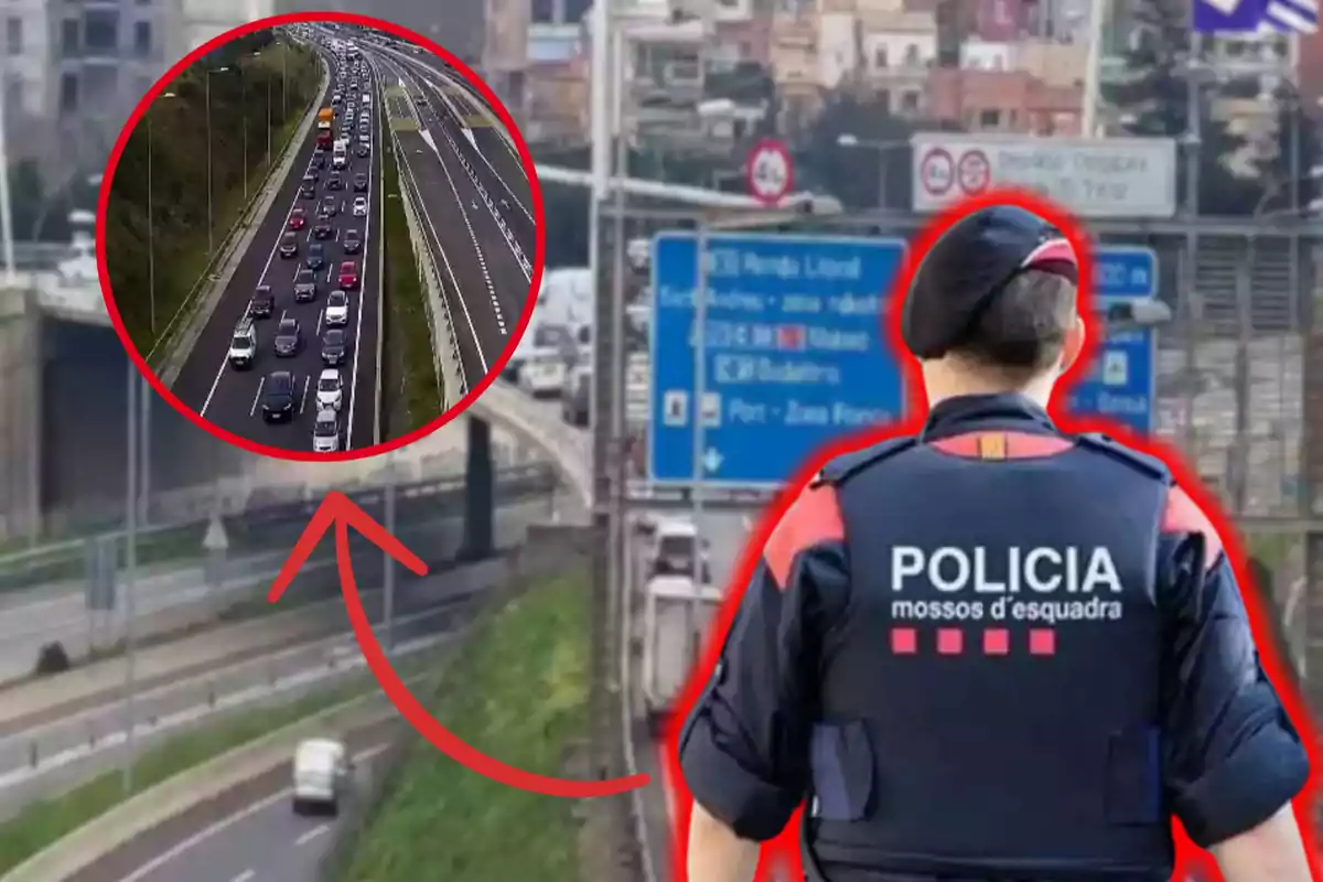 Un agent de policia d'esquena observa una carretera amb trànsit dens en un requadre destacat.