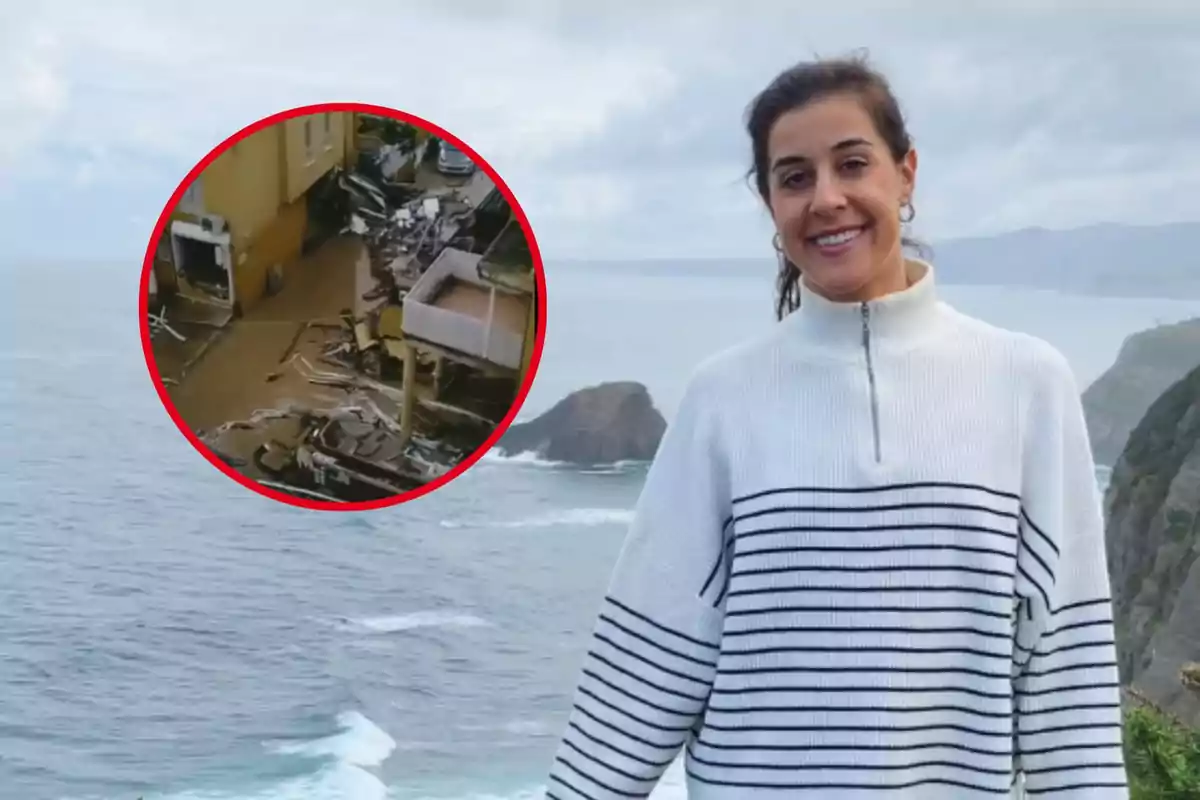 Una mujer sonriente con un suéter de rayas posando frente al mar con un recuadro que muestra una escena de escombros y destrucción.