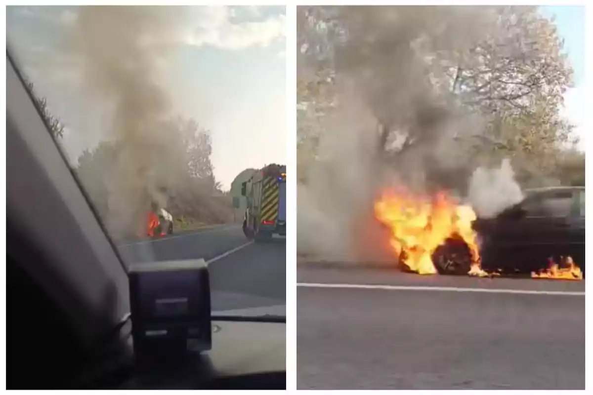 Un coche en llamas al costado de una carretera con un camión de bomberos acercándose.