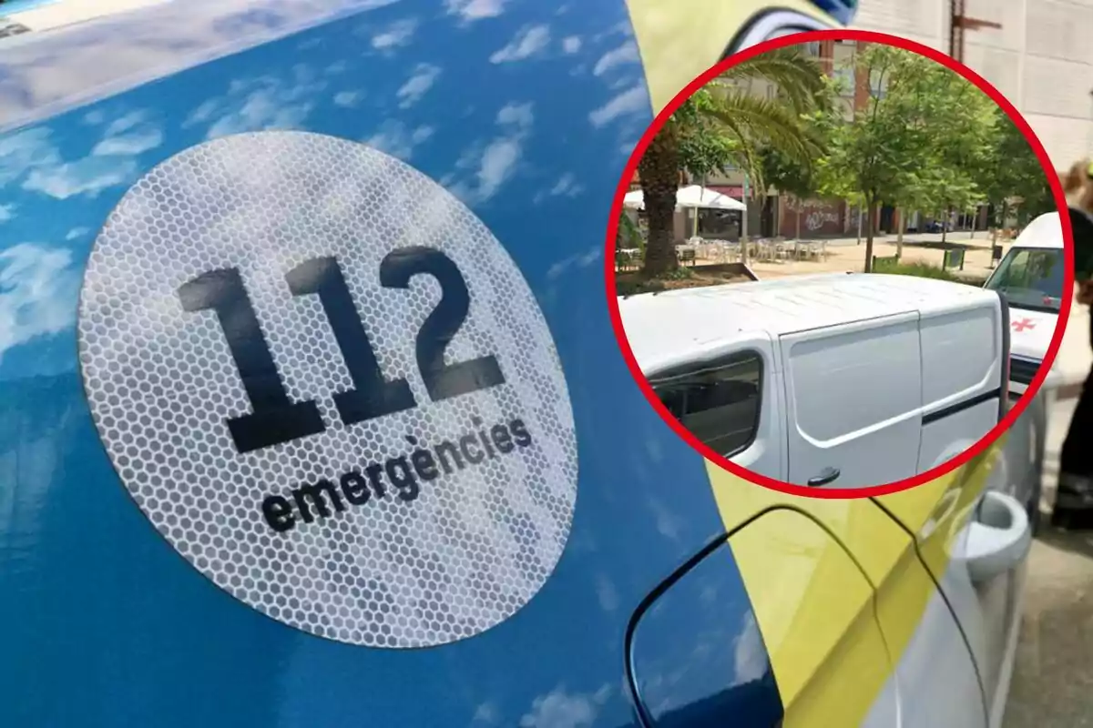 Vehículo de emergencias con el número 112 y una escena de una calle con una ambulancia y una furgoneta blanca.