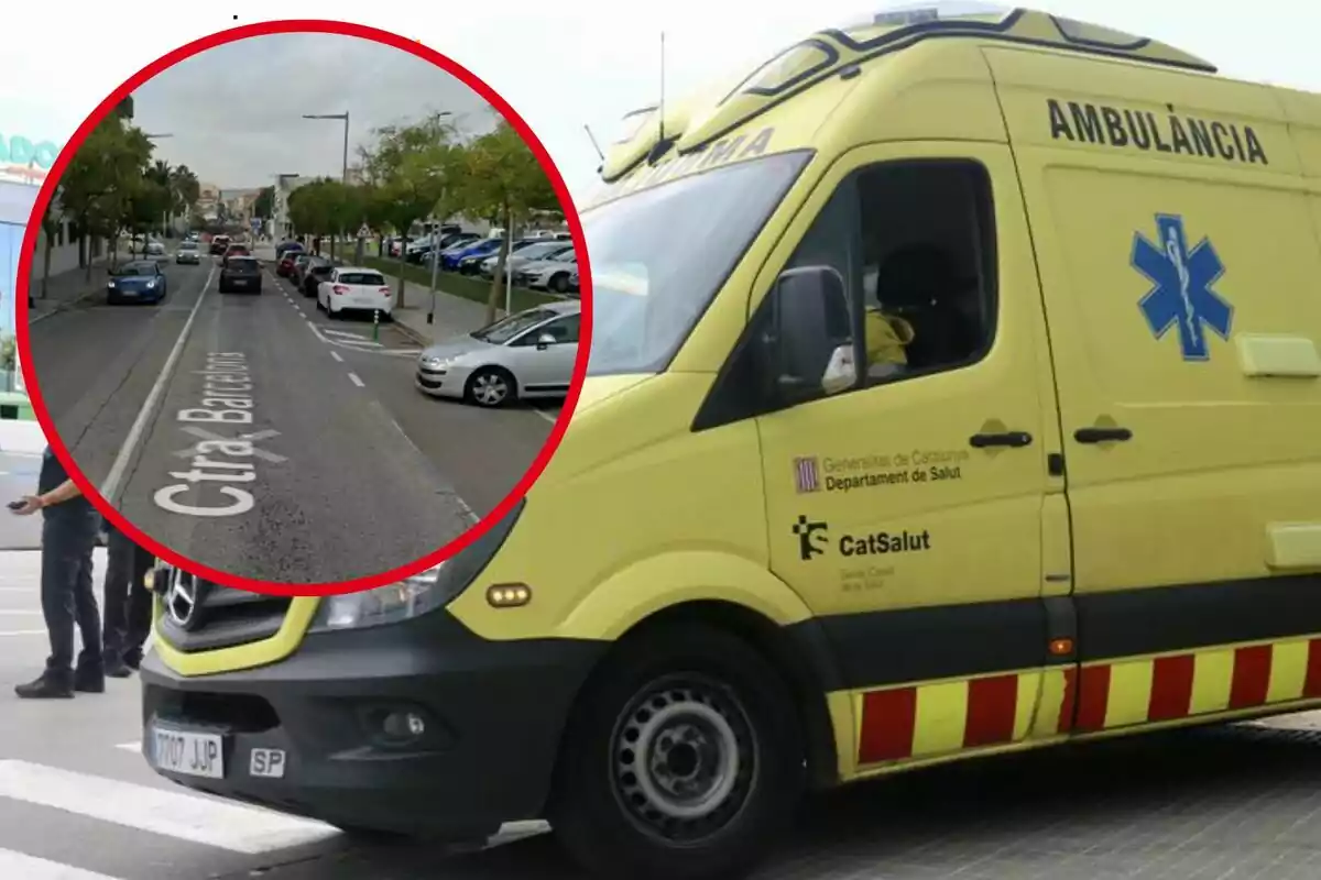 Una ambulància groga del servei de salut de Catalunya està estacionada a un carrer, mentre que en un requadre es mostra una vista de la carretera amb diversos cotxes aparcats.