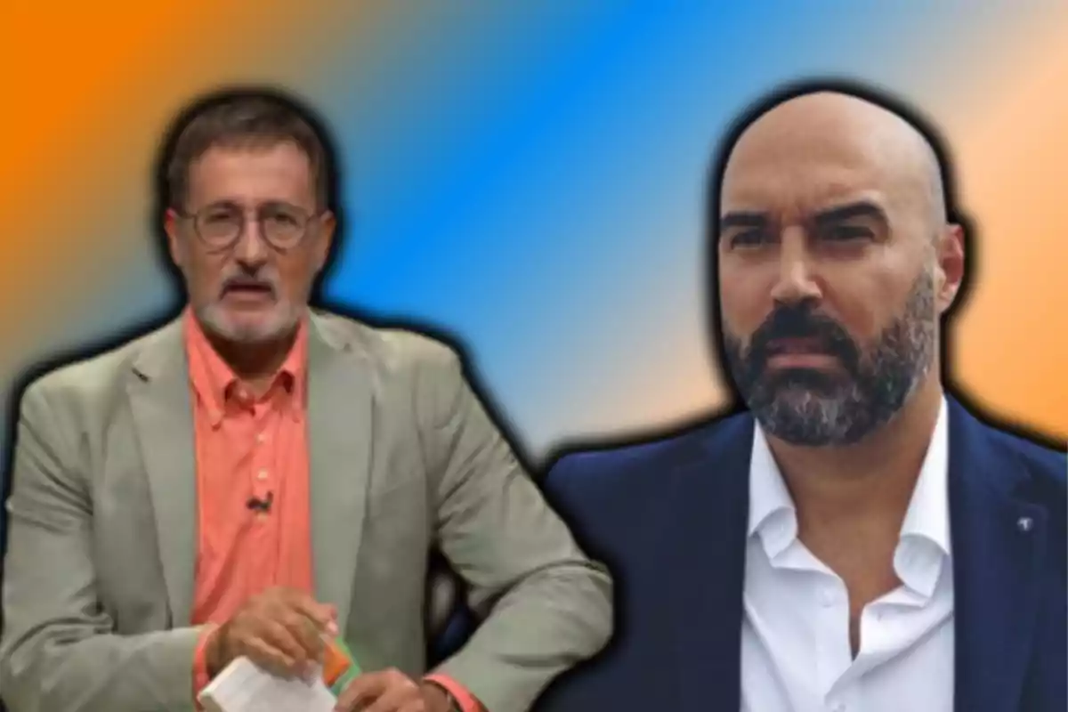 Dos hombres con barba, uno con gafas y chaqueta verde claro y el otro con chaqueta oscura, sobre un fondo degradado de colores naranja y azul.