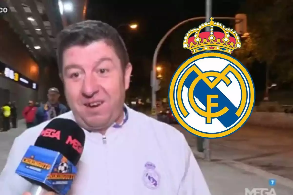 Hombre con chaqueta blanca y micrófono de un canal de televisión, con el logo del Real Madrid superpuesto.