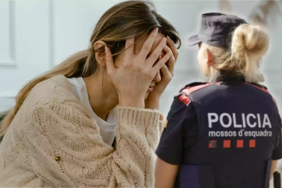 Una dona amb les mans a la cara davant d'una agent de policia.