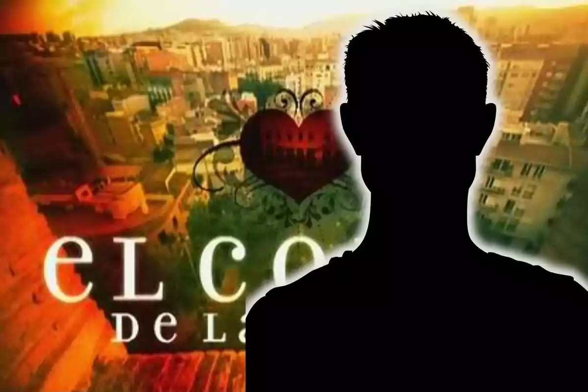 Silueta de una persona frente a un fondo urbano con un corazón rojo y letras grandes desenfocadas