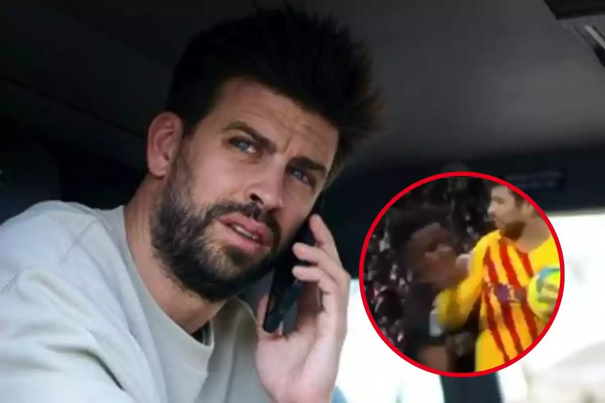 Un home amb barba parlant per telèfon dins d?un vehicle amb un requadre que mostra una escena d?un partit de futbol.